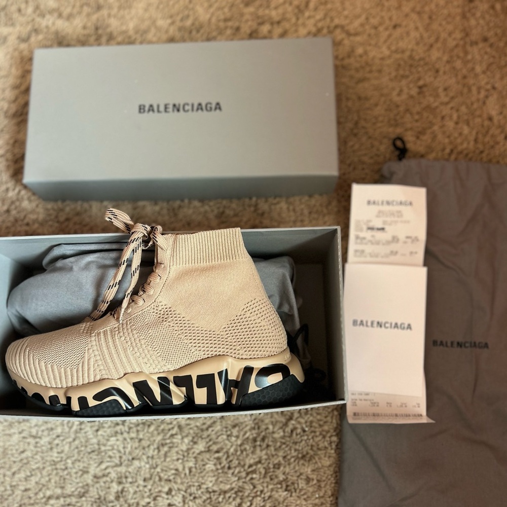 Balenciaga Women's Speed 2.0 Graffiti Lace-Up
Knit Sneakers Beige W Size 9 - New